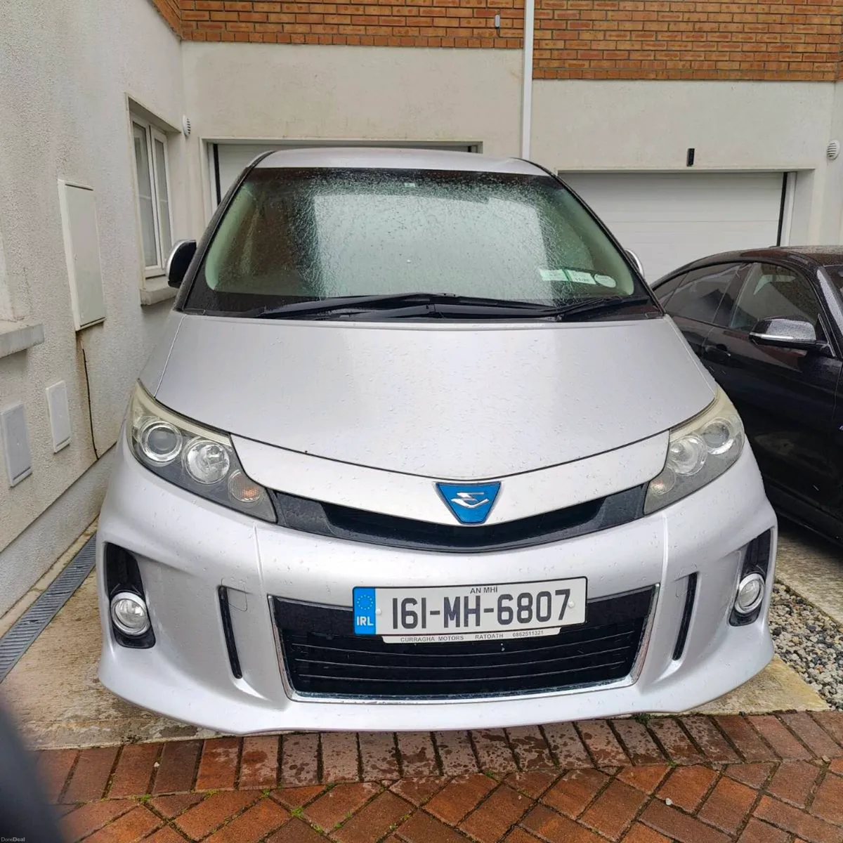 Toyota Estima - Image 1