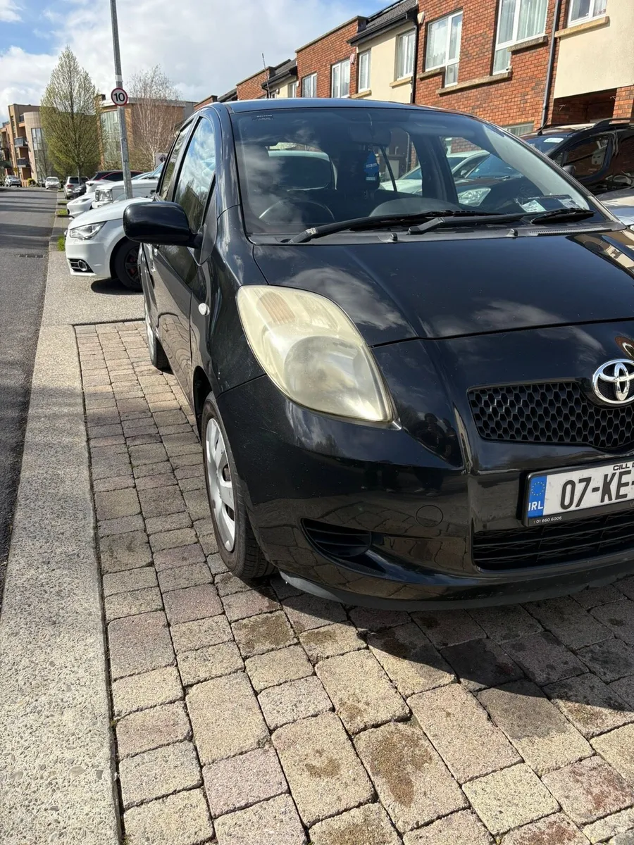 Toyota Yaris - Image 2
