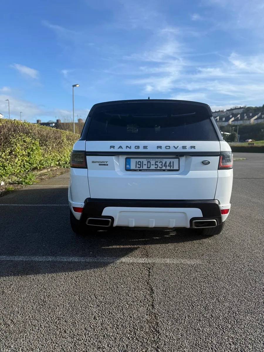 Range Rover Sport 2.0 Hybrid / White / Low KM - Image 4