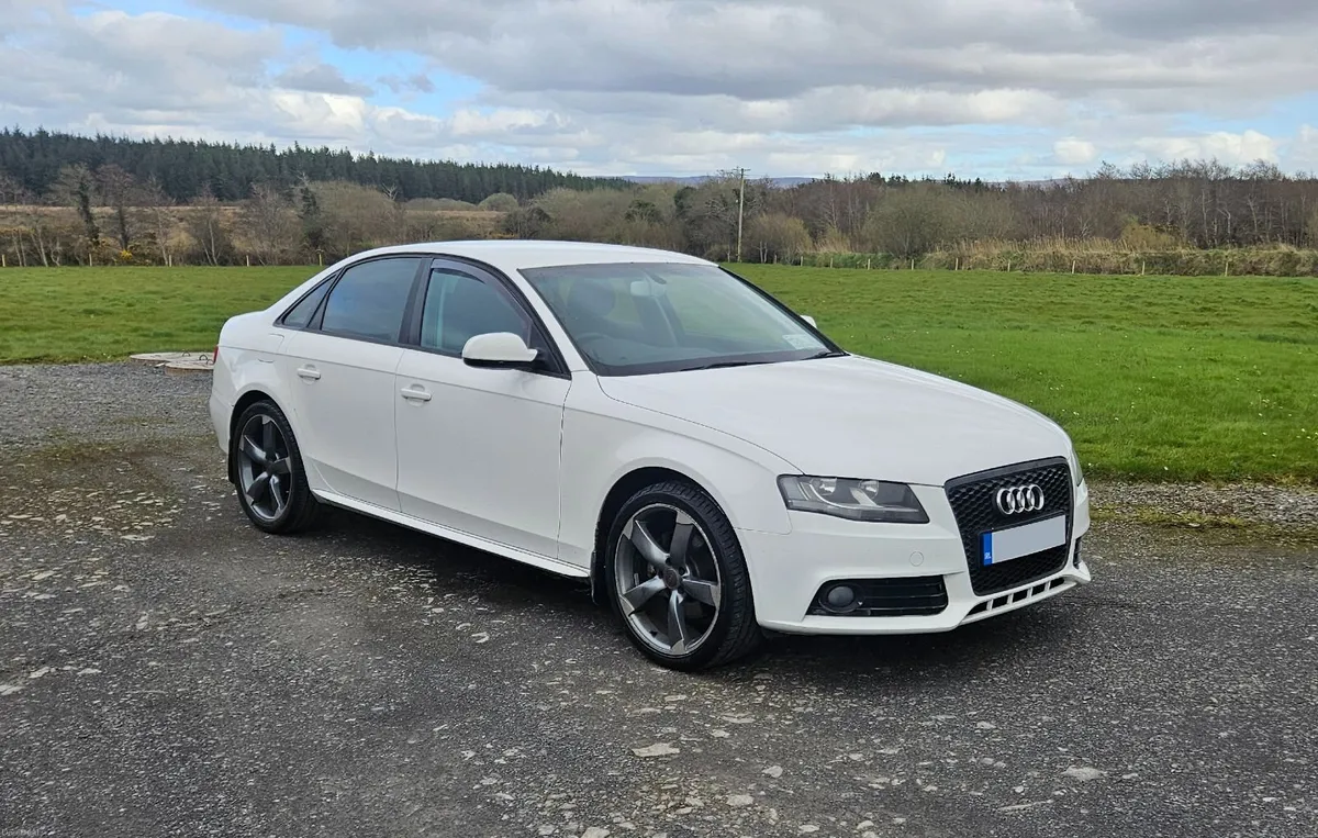 Audi A4 2009 - Image 1