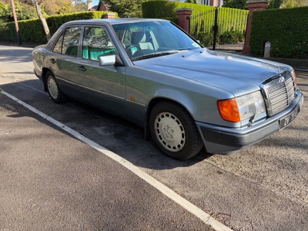 1989 Mercedes-Benz 260E Auto, NCT April 2028 - Image 3