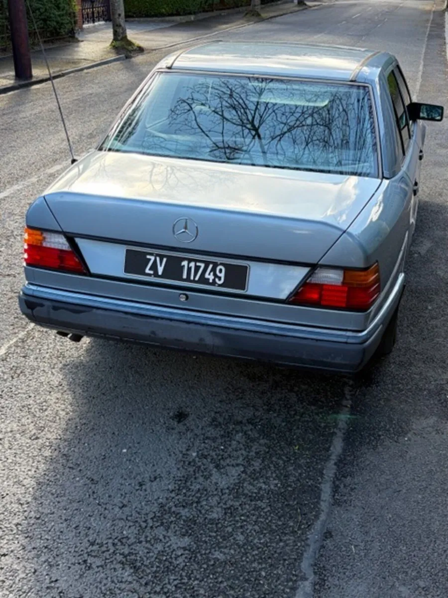 1989 Mercedes-Benz 260E Auto, NCT April 2028 - Image 4