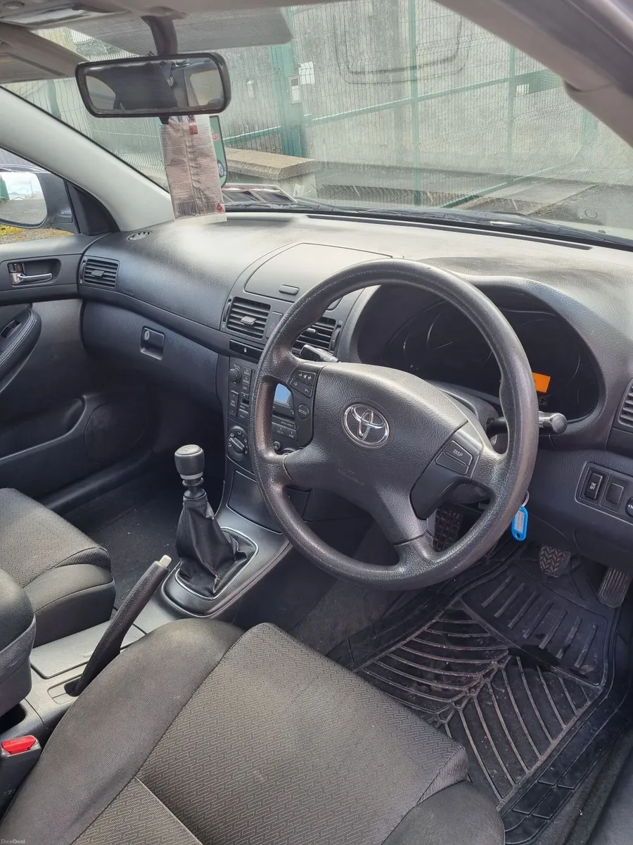 Toyota Avensis 2.0 D4D 2009 - Image 4