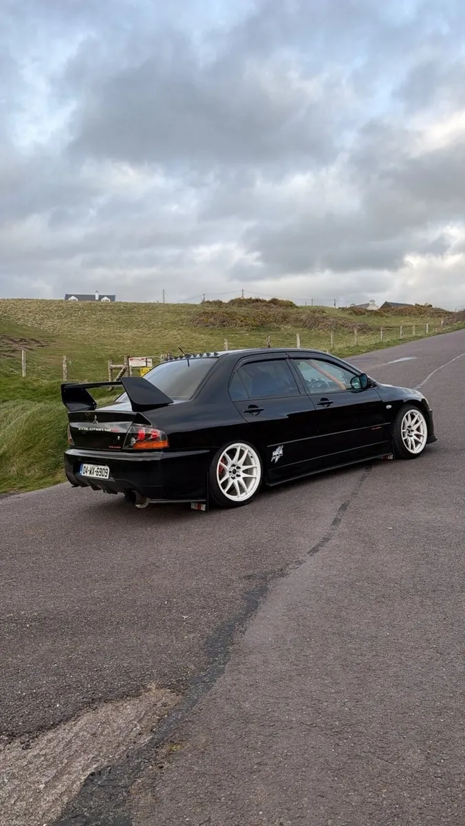 Mitsubishi Evo 8 - Image 2