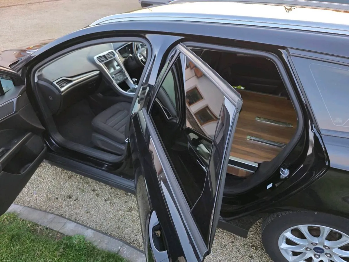 Ford Mondeo - Image 4