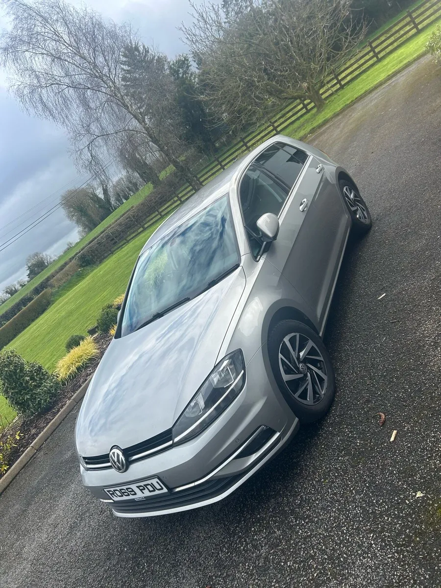 Volkswagen Golf - Image 4