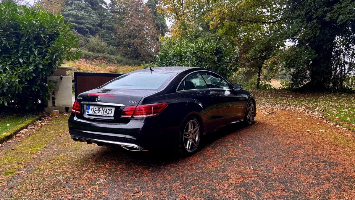 Mercedes-Benz E220 Coupe - Image 3