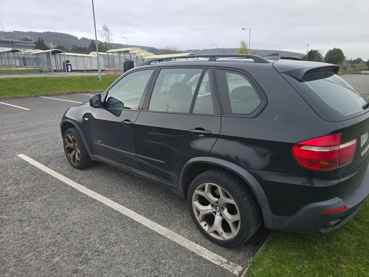 BMW X5 2009 - Image 4