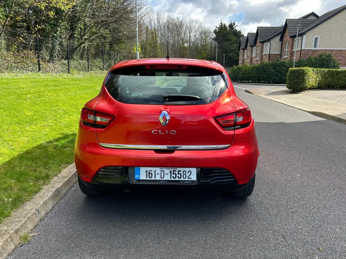 RENAULT CLIO – LOW MILEAGE – GREAT CONDITION - Image 3