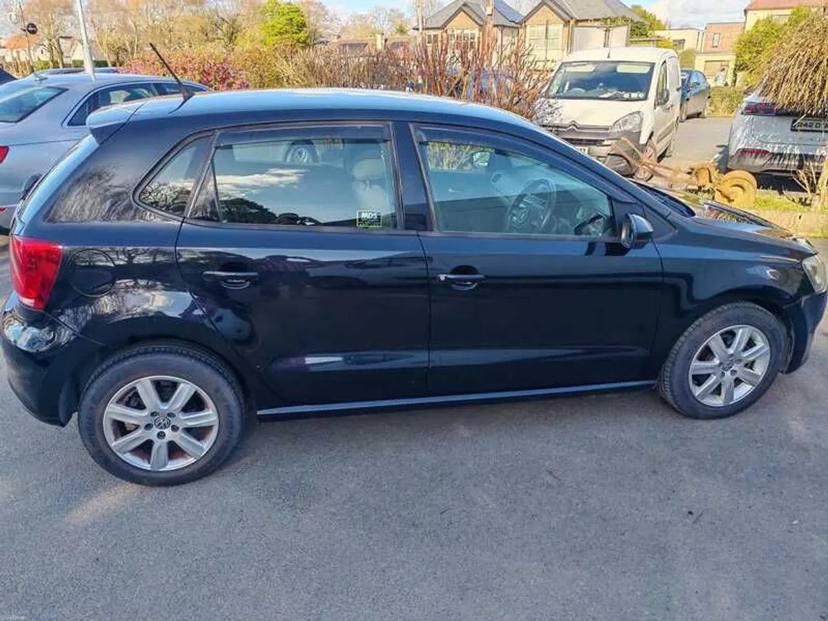 2013 Volkswagen Polo - Image 3