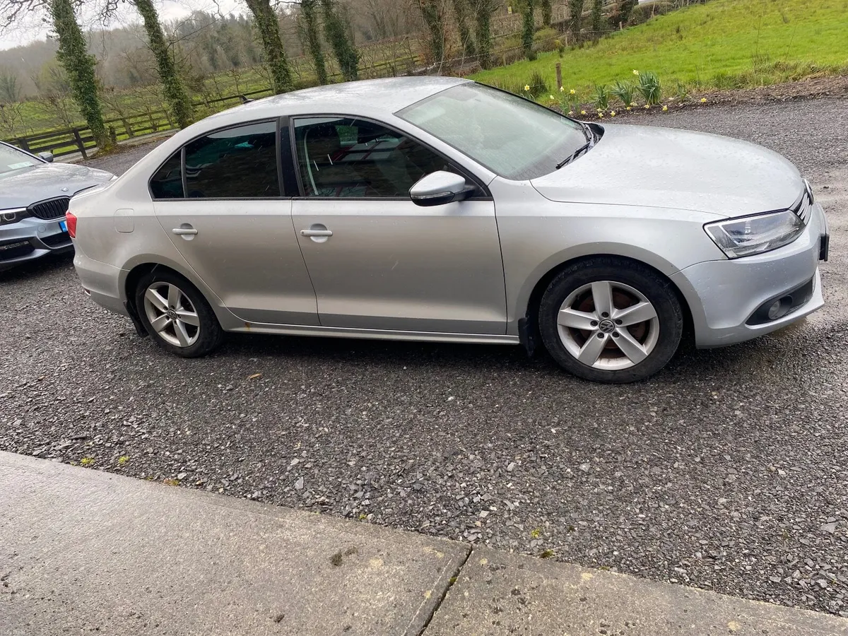 Volkswagen Jetta 2014 - Image 4