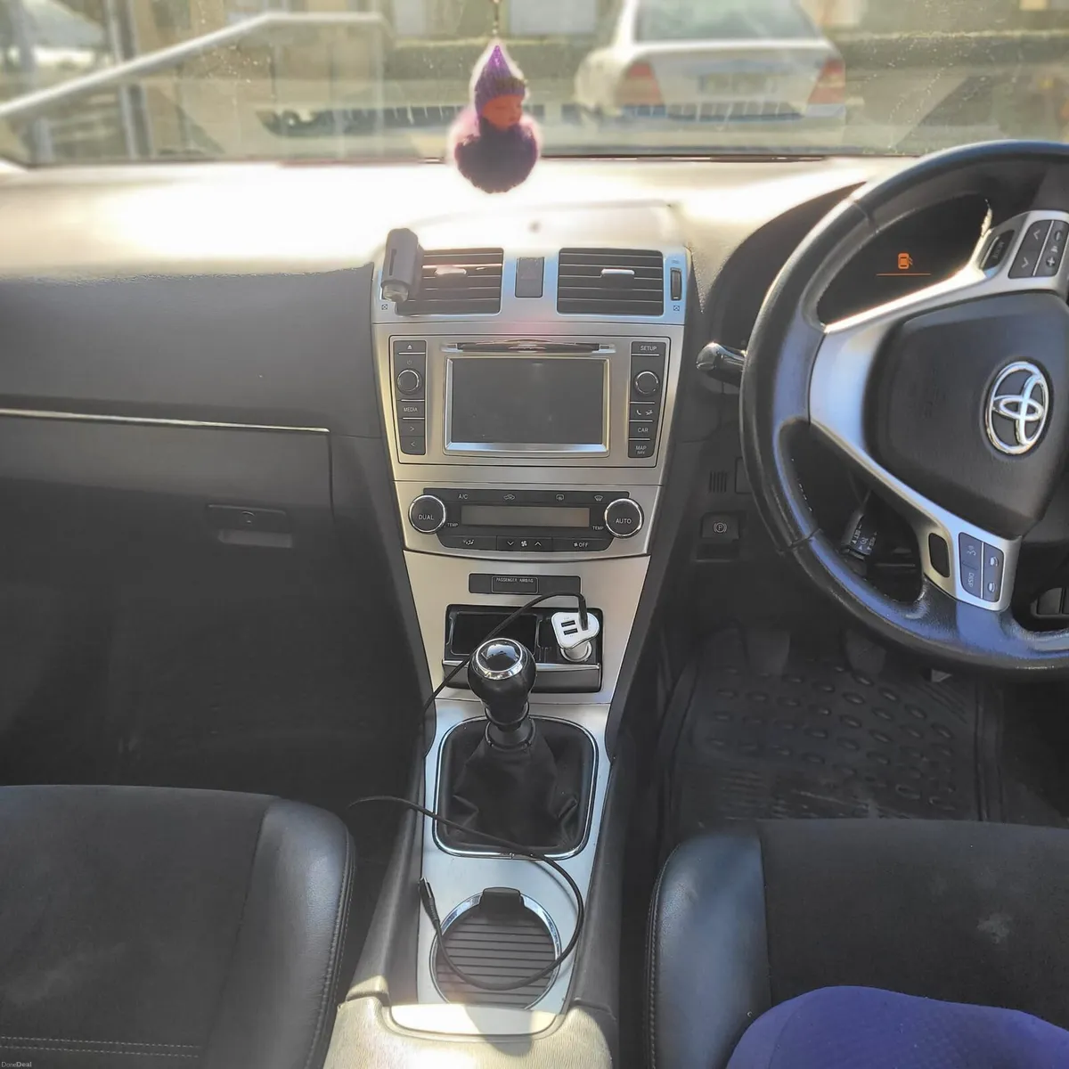 Toyota Avensis - Image 2