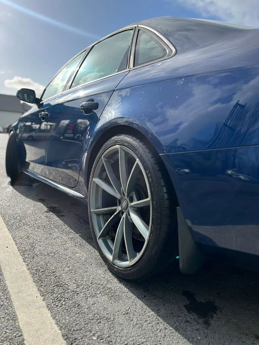 Audi A4 2.0TDI 2013 - Image 2