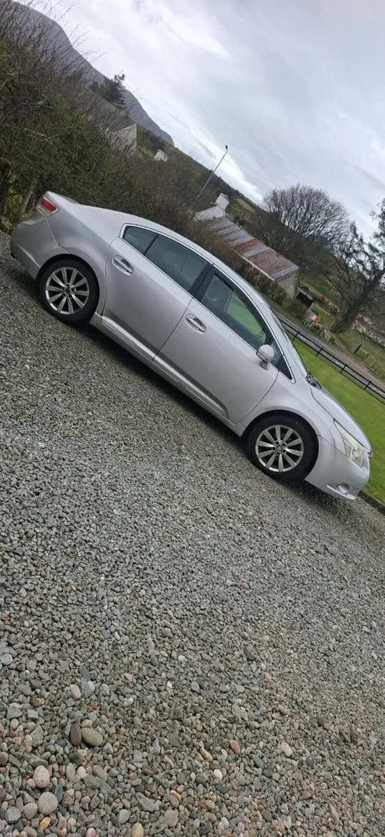 Toyota avensis - Image 3