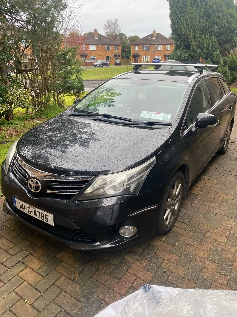 Toyota Avensis Estate - Image 2