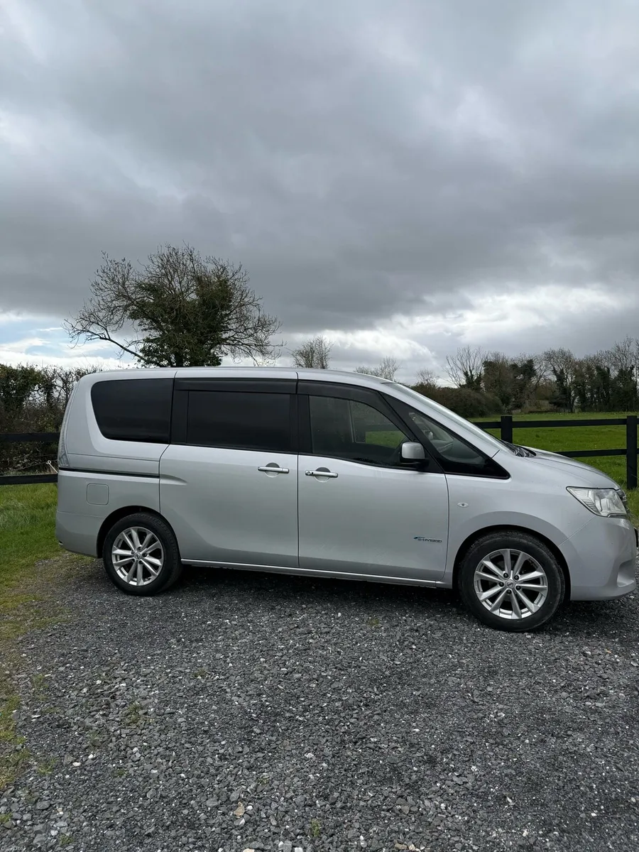 2013 Nissan Serena 8 seater hybrid automatic - Image 2