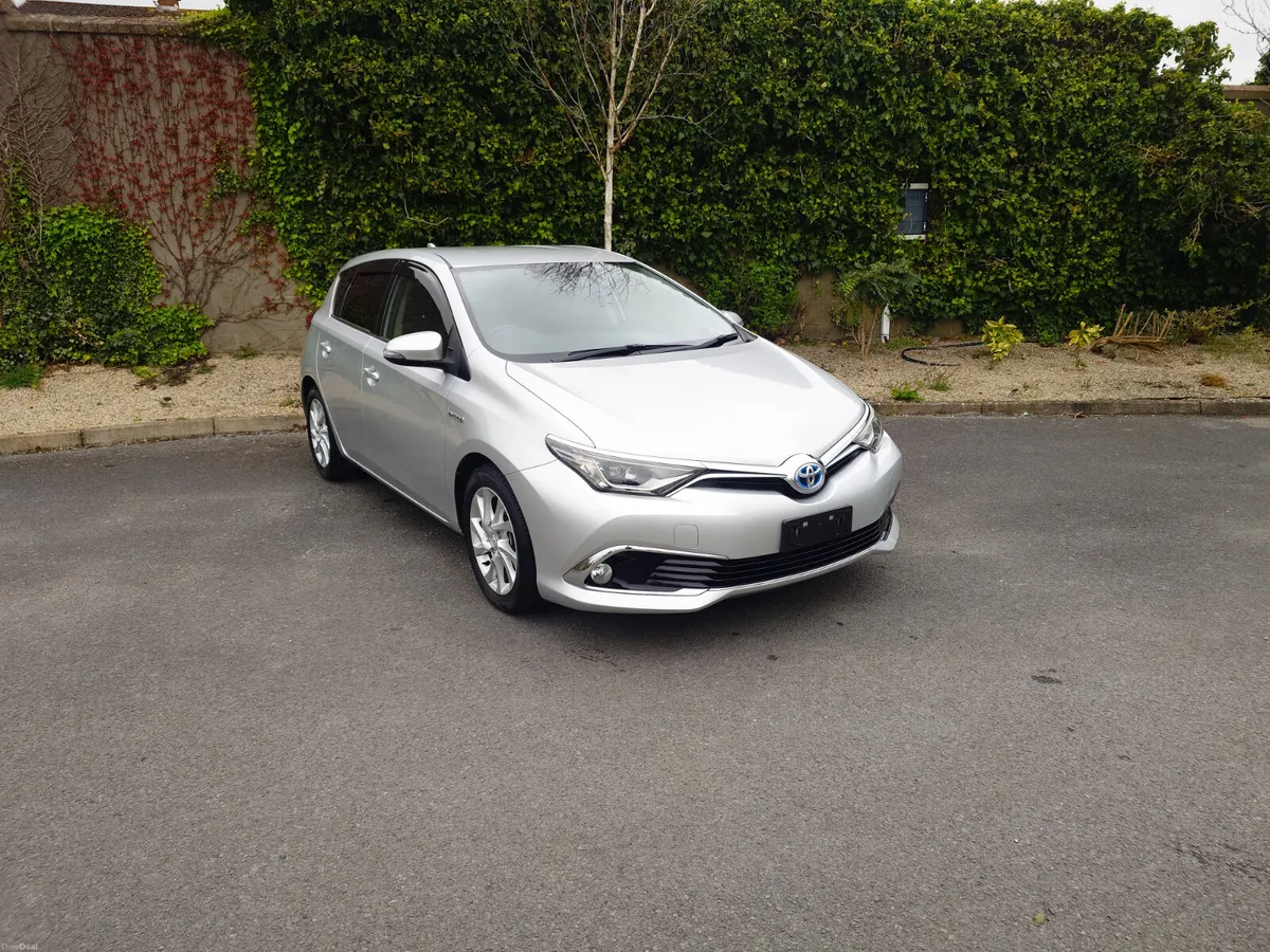 Toyota Auris Hybrid 1.8 - Image 3