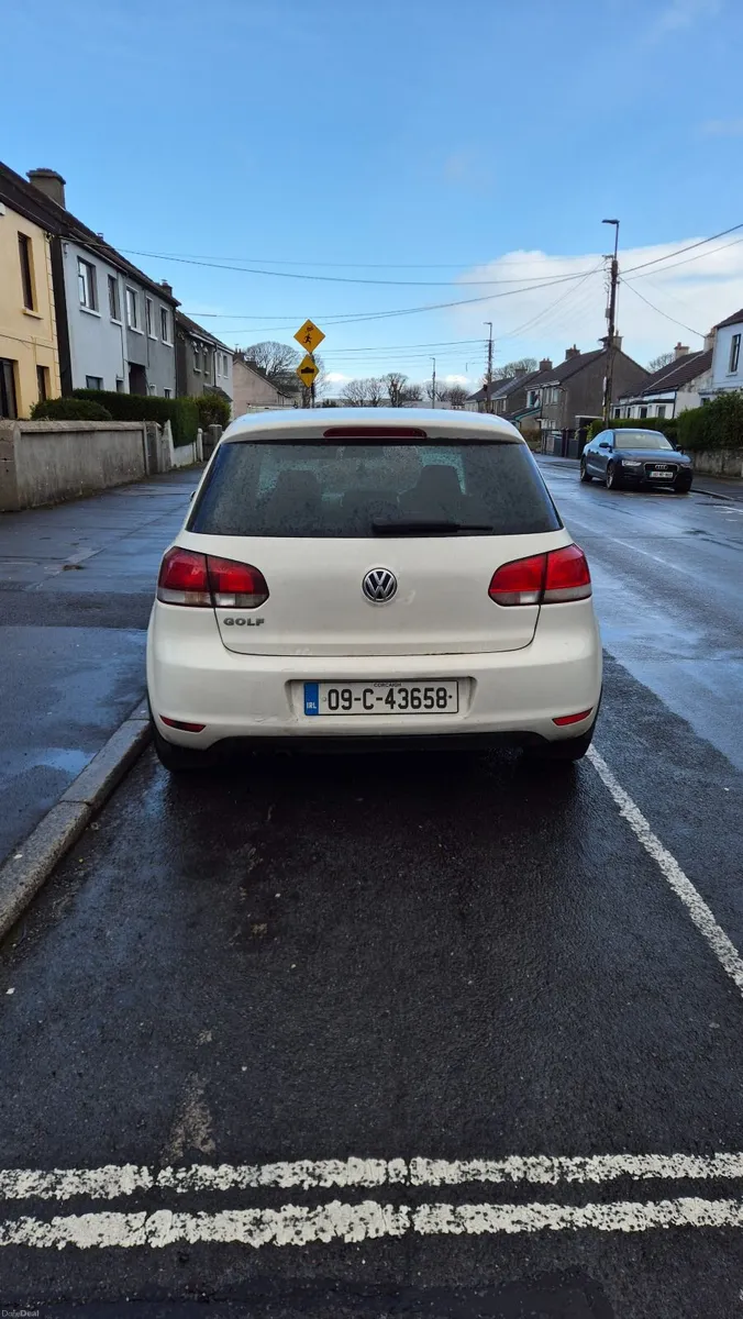 Volkswagen Golf 2009 - Image 1