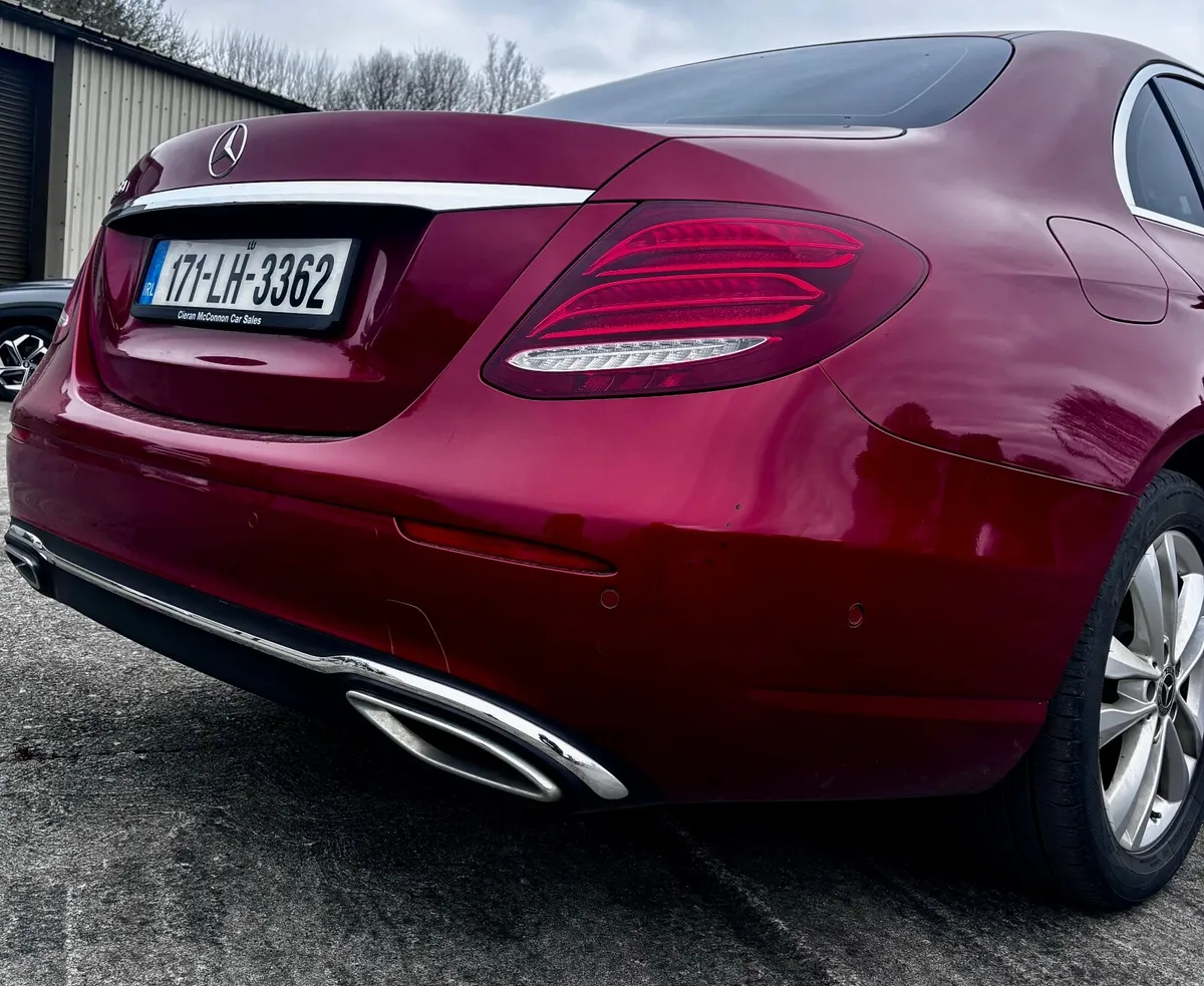 Mercedes-Benz E-Class 2017 - Image 2