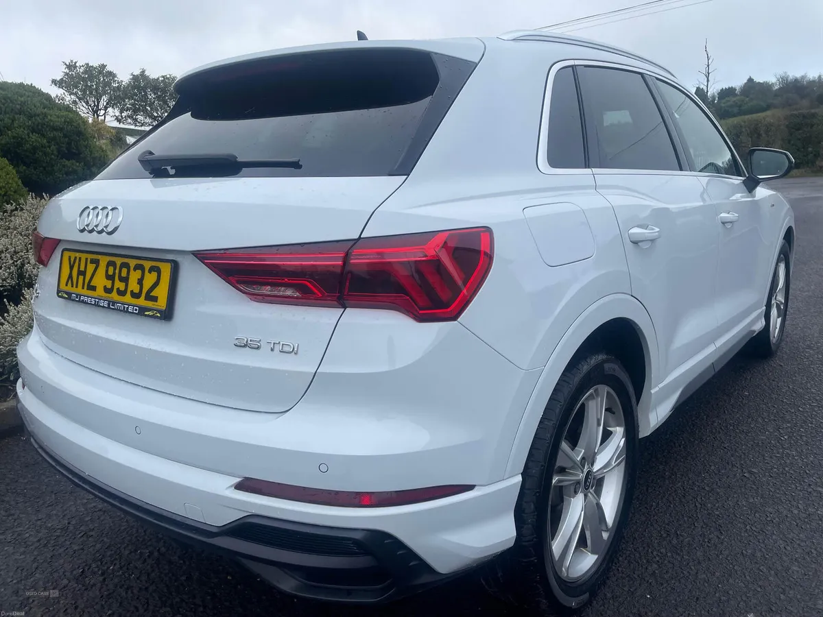 Audi Q3 DIESEL ESTATE - Image 3