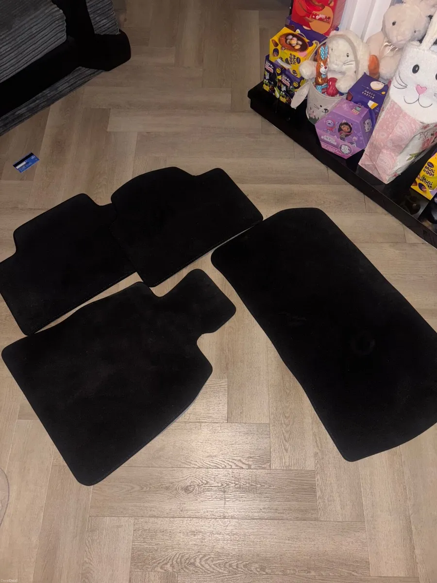 BMW 3-Series 2020 - Image 2