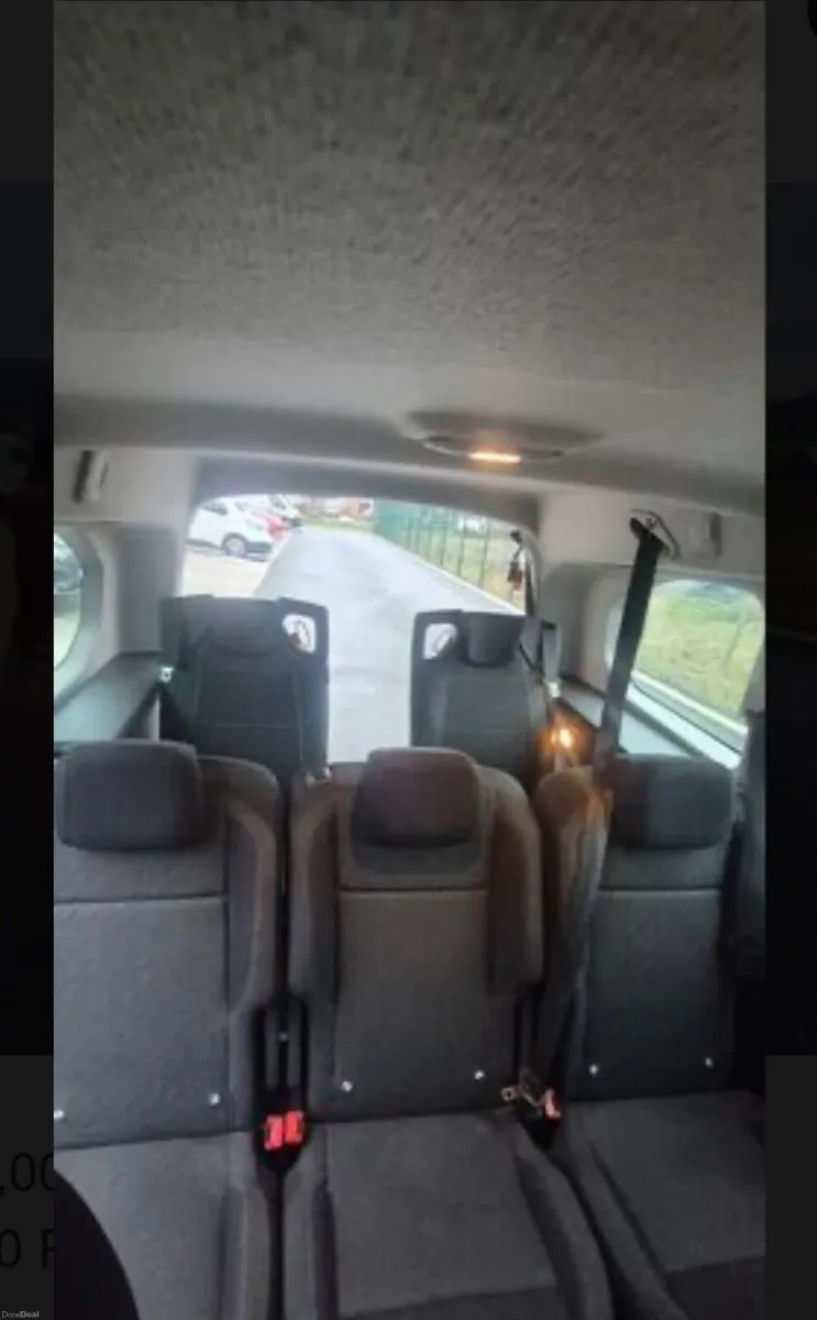 Taxi or private use WAV 7 seaters for sale - Image 4