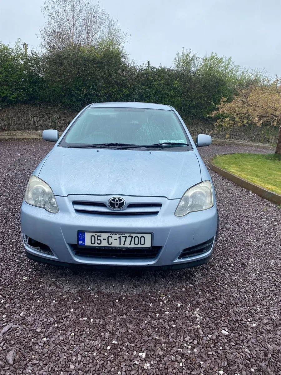 Toyota Corolla 2005 one owner from new .mint - Image 4