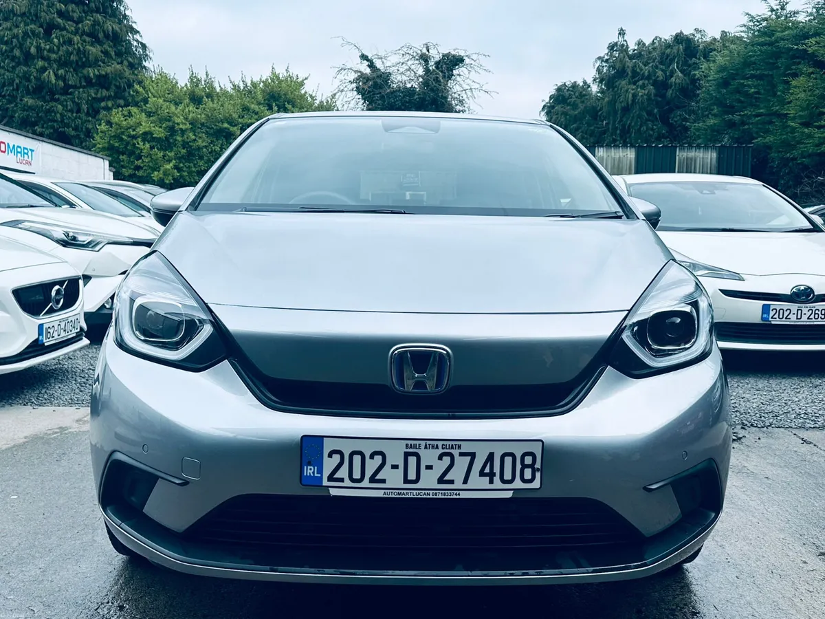 Honda Fit 2020 1.5 HYBRID AUTO  43000 K KM ONLY - Image 2