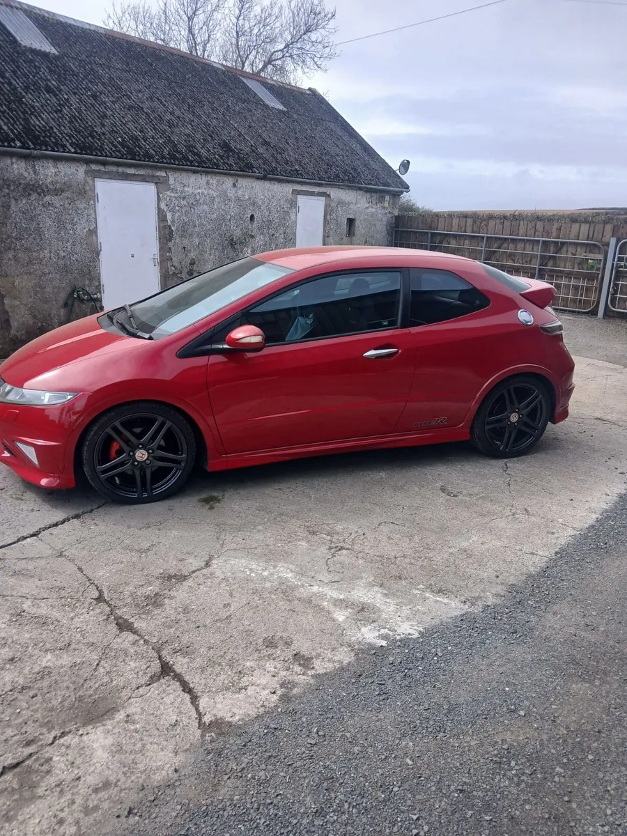 Honda Civic 2010 - Image 1