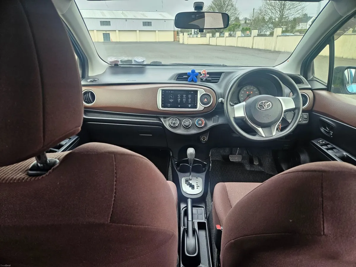 Toyota Vitz 2012 - Image 3