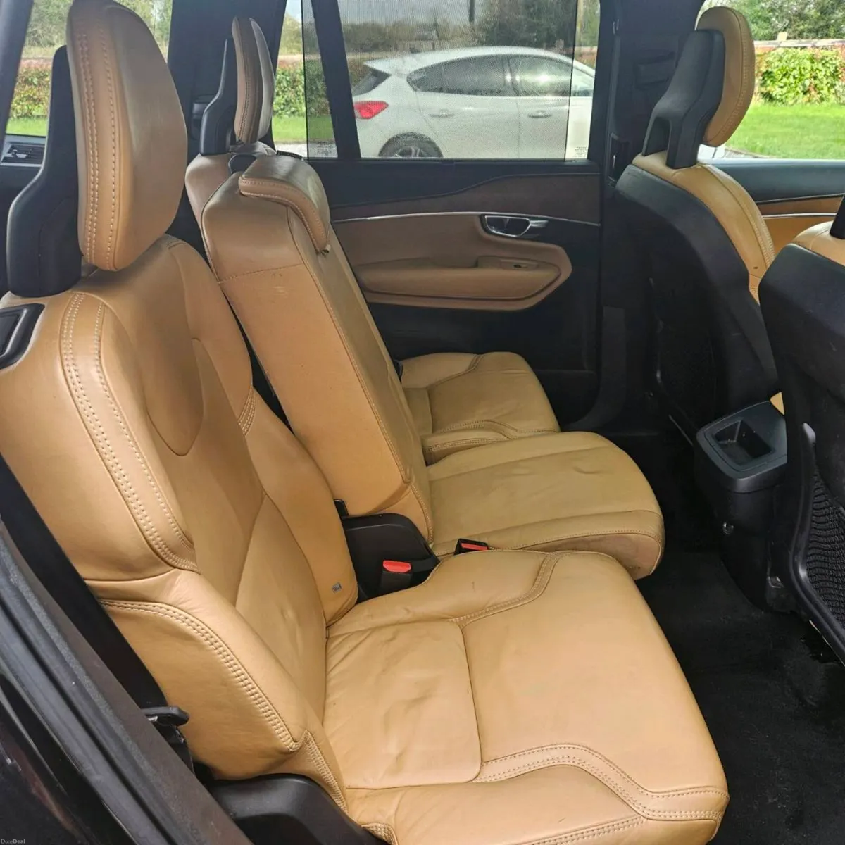 2018 Volvo XC90 D5 INSCRIPTION | PAN ROOF | TAN le - Image 3