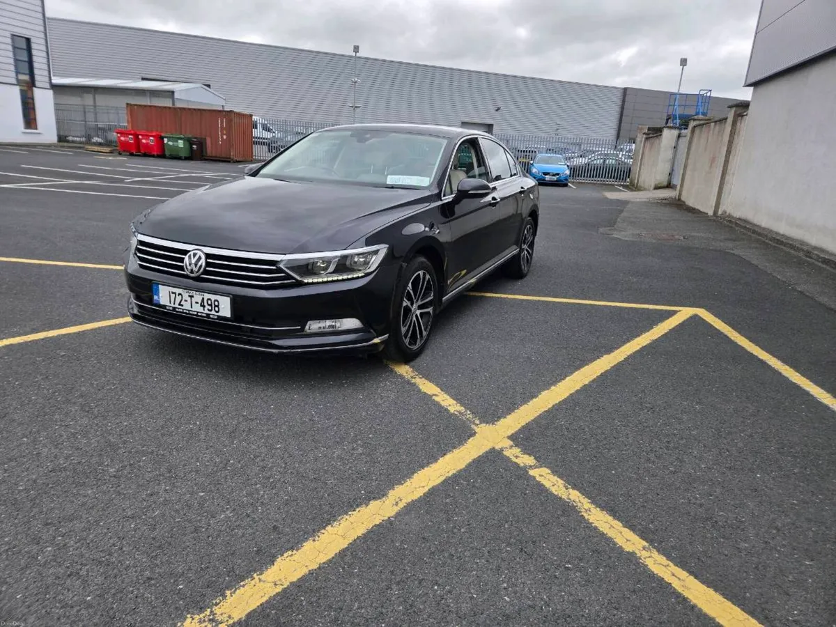 2017 vw passat - Image 3