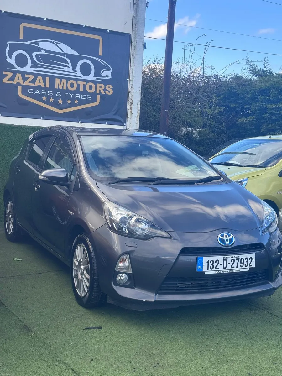 Toyota Aqua 2013 - Image 3