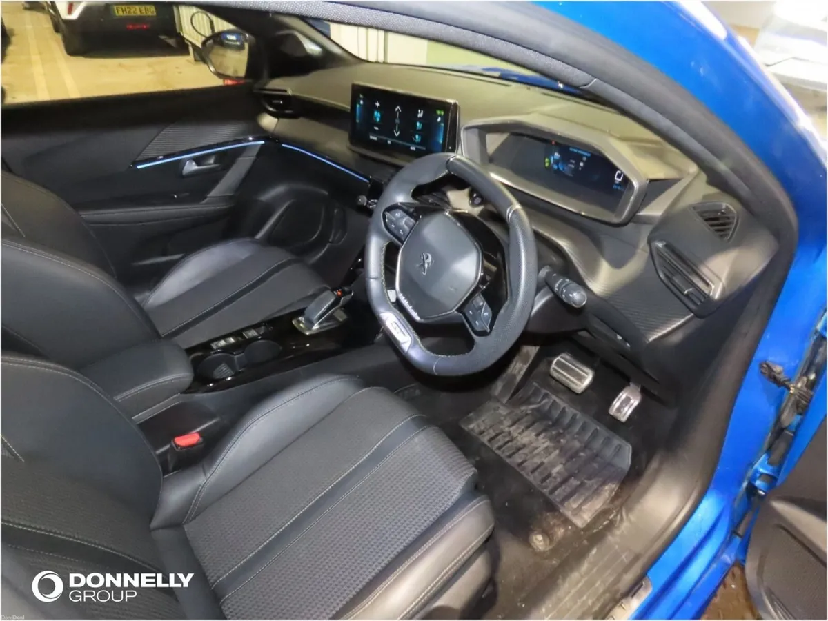 Peugeot 208 E- Electric Hatchback GT - Image 4