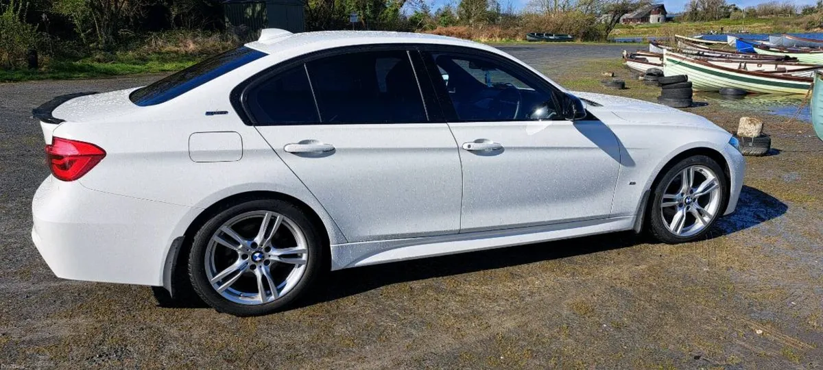 BMW 330e MSport - Image 4