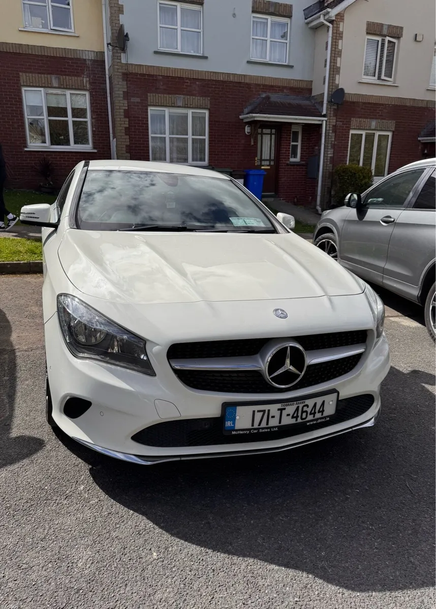 171 CLA200D Mercedes - Image 1