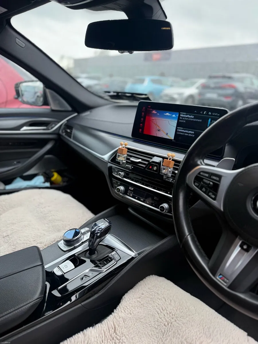 BMW 530e xdrive Lci - Image 4