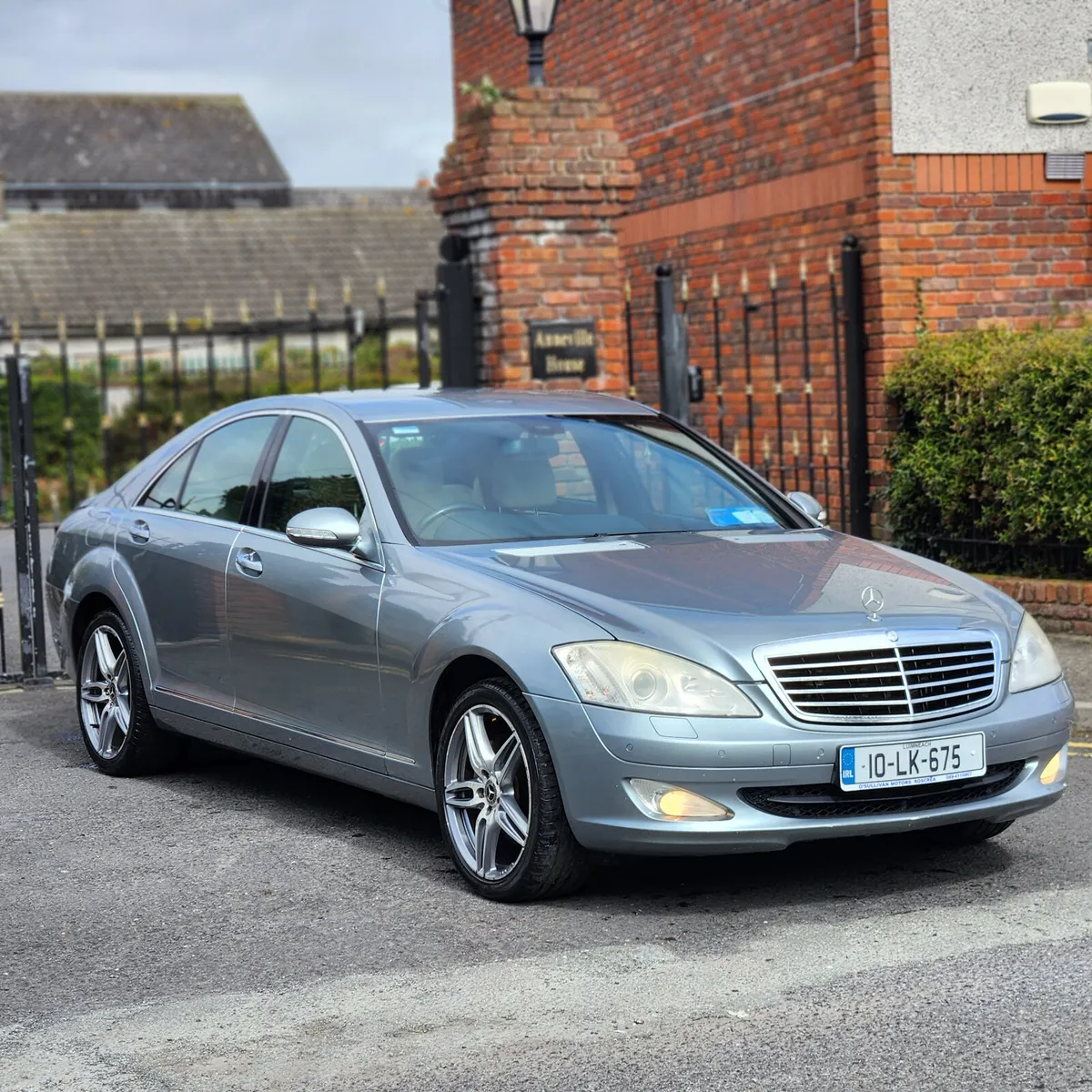 2010 Mercedes-Benz S-Class  S350 CDI - Image 1