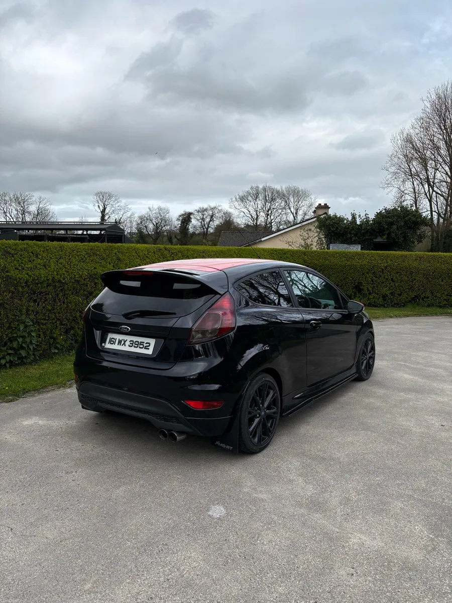 2016 Ford Fiesta - Image 5
