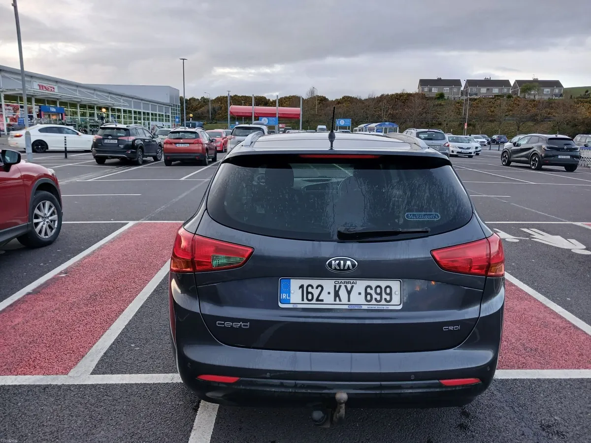 Kia Ceed 2016 - Image 2