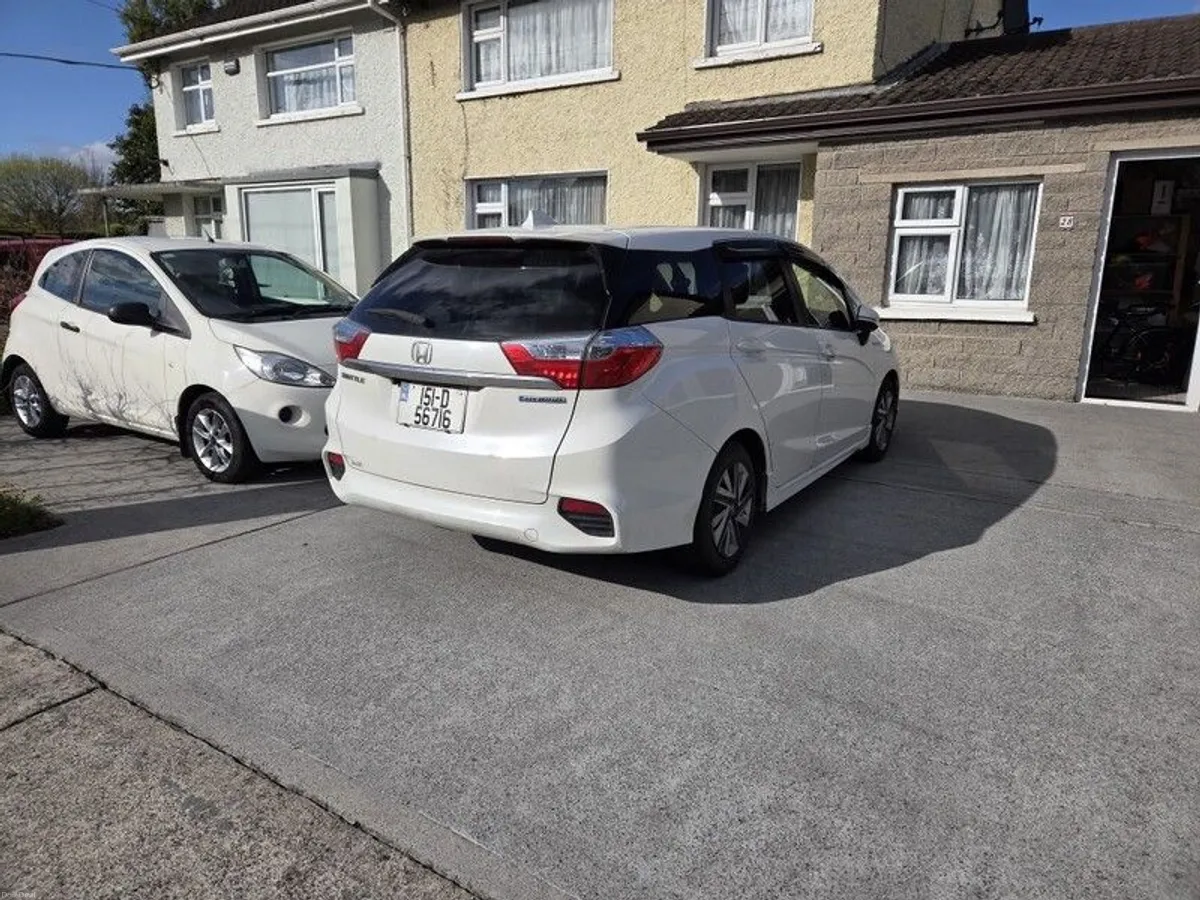 2015 Honda Shuttle - Image 4