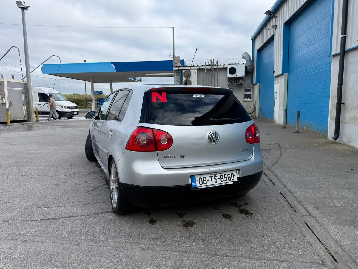 Volkswagen Golf 2008 - Image 2
