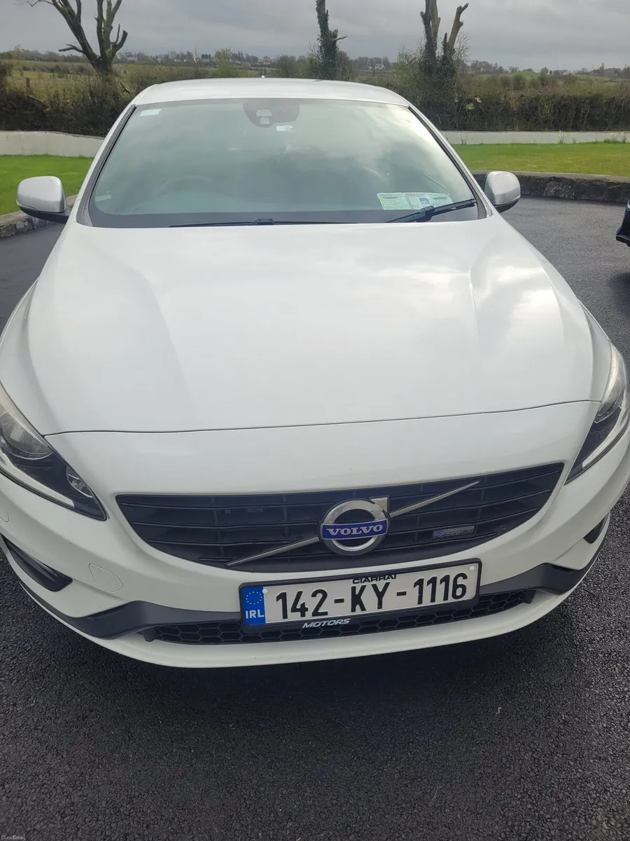 Volvo S60 R Design - Image 4