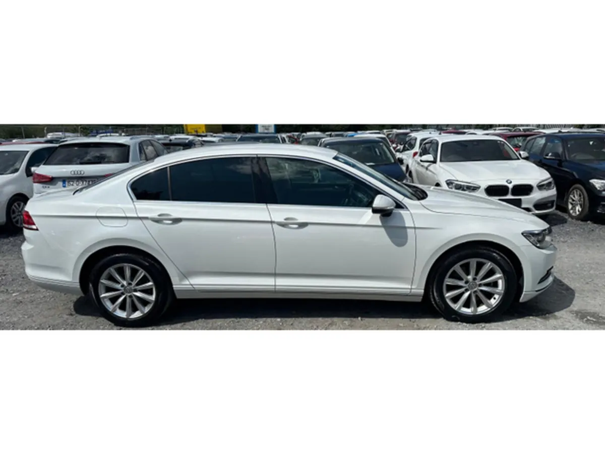 Volkswagen Passat TSI BLUEMOTION COMFORT LINE AUTO - Image 4