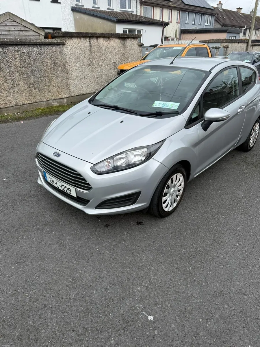 Ford Fiesta 131 - Image 4