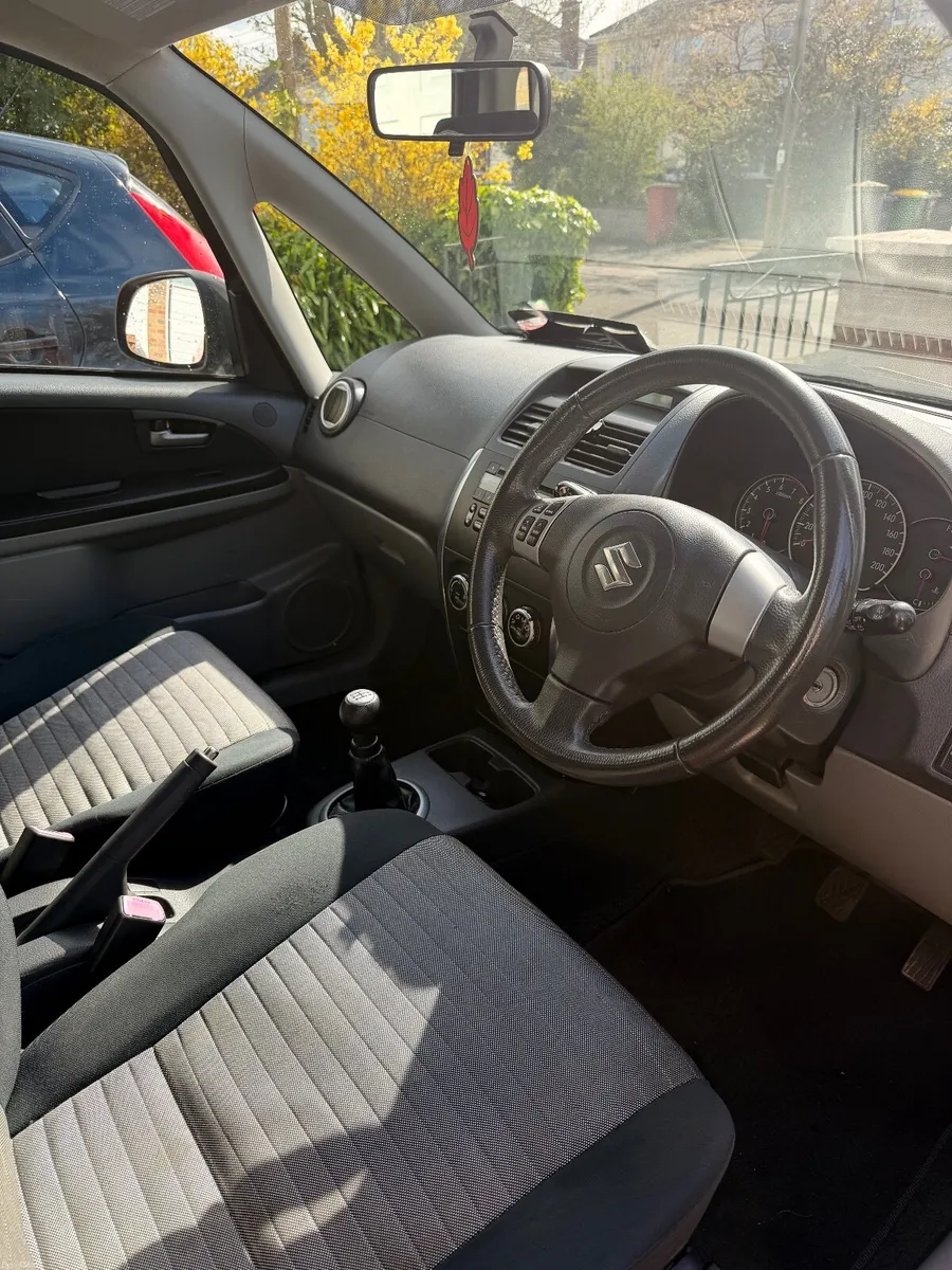 Suzuki SX4 2010 1.5L - Image 4
