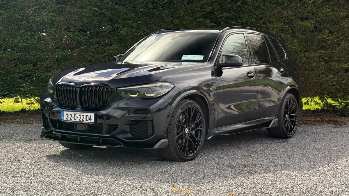 BMW X5 2021 - Image 1