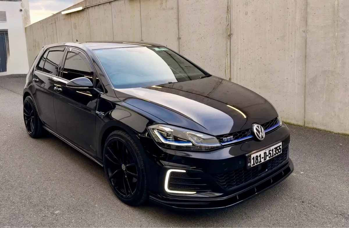 €15,250 2018 VW Golf GTE 1.4 Plug In Hybrid - Image 3