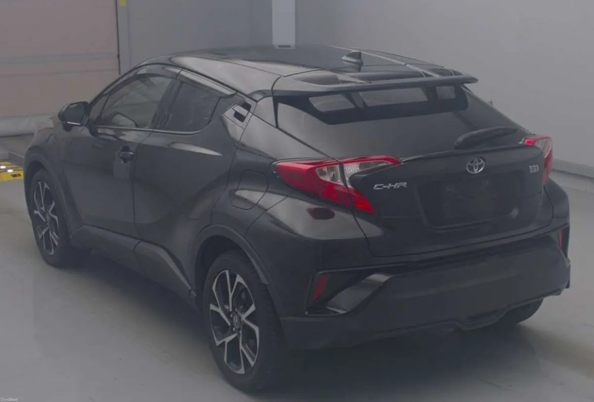 2017 Toyota CHR G - Image 2