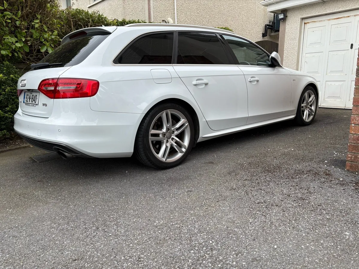 Audi A4 S-Line Avant - Image 1